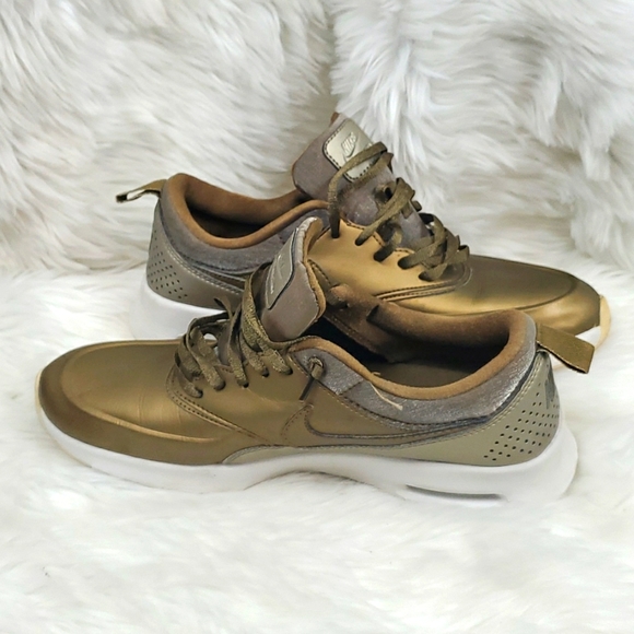 nike air max thea size 9